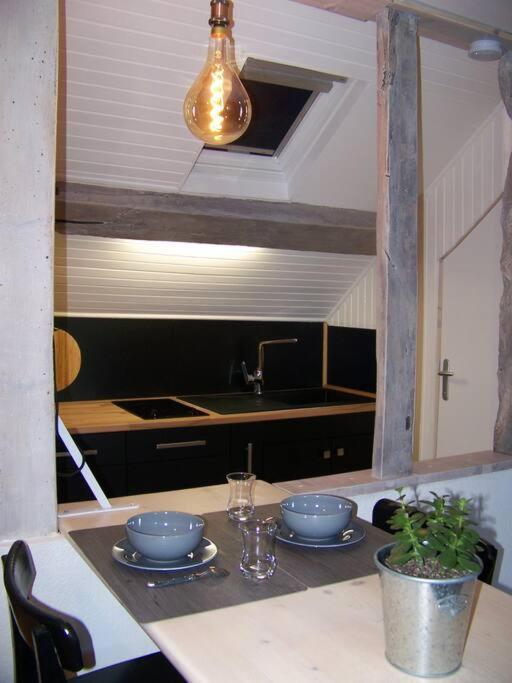 Rennes: Studio 4 Couchages, Proche Commerces, Bus. エクステリア 写真